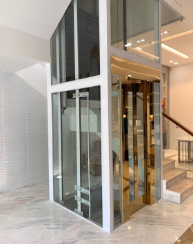 THANG MÁY LỒNG KÍNH TRONG GIA ĐÌNH