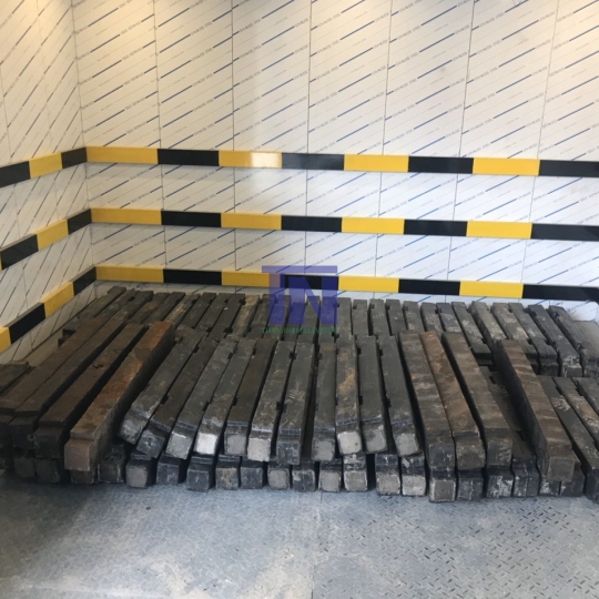 THANG MÁY TẢI HÀNG CÔNG TY LỚN