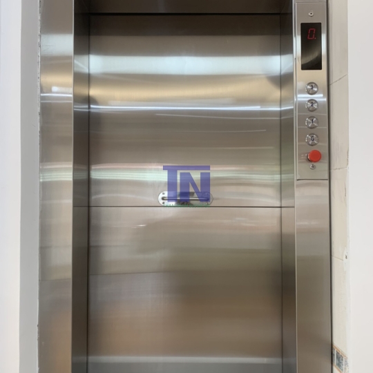 THANG MÁY TẢI THỰC PHẨM LỚN 3 NGĂN LỚN